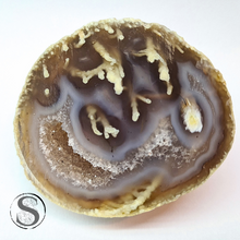Load image into Gallery viewer, Agate Geode Rare - Brazil