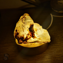Load image into Gallery viewer, Raw Natural Calcite Crystal Lamp