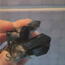 Load and play video in Gallery viewer, Morion Lemurian Quartz 39g
